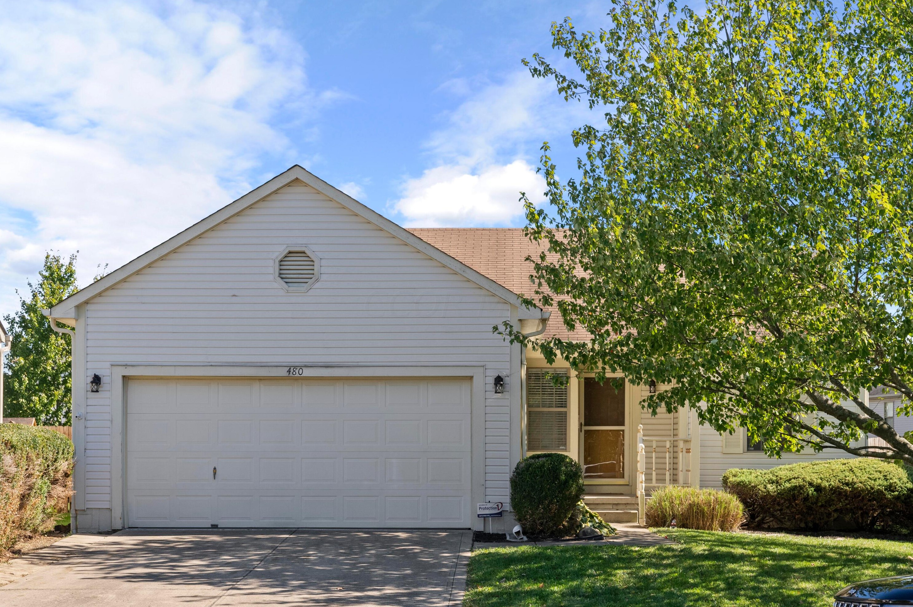480 Candleglow Rd, Blacklick, OH 43004