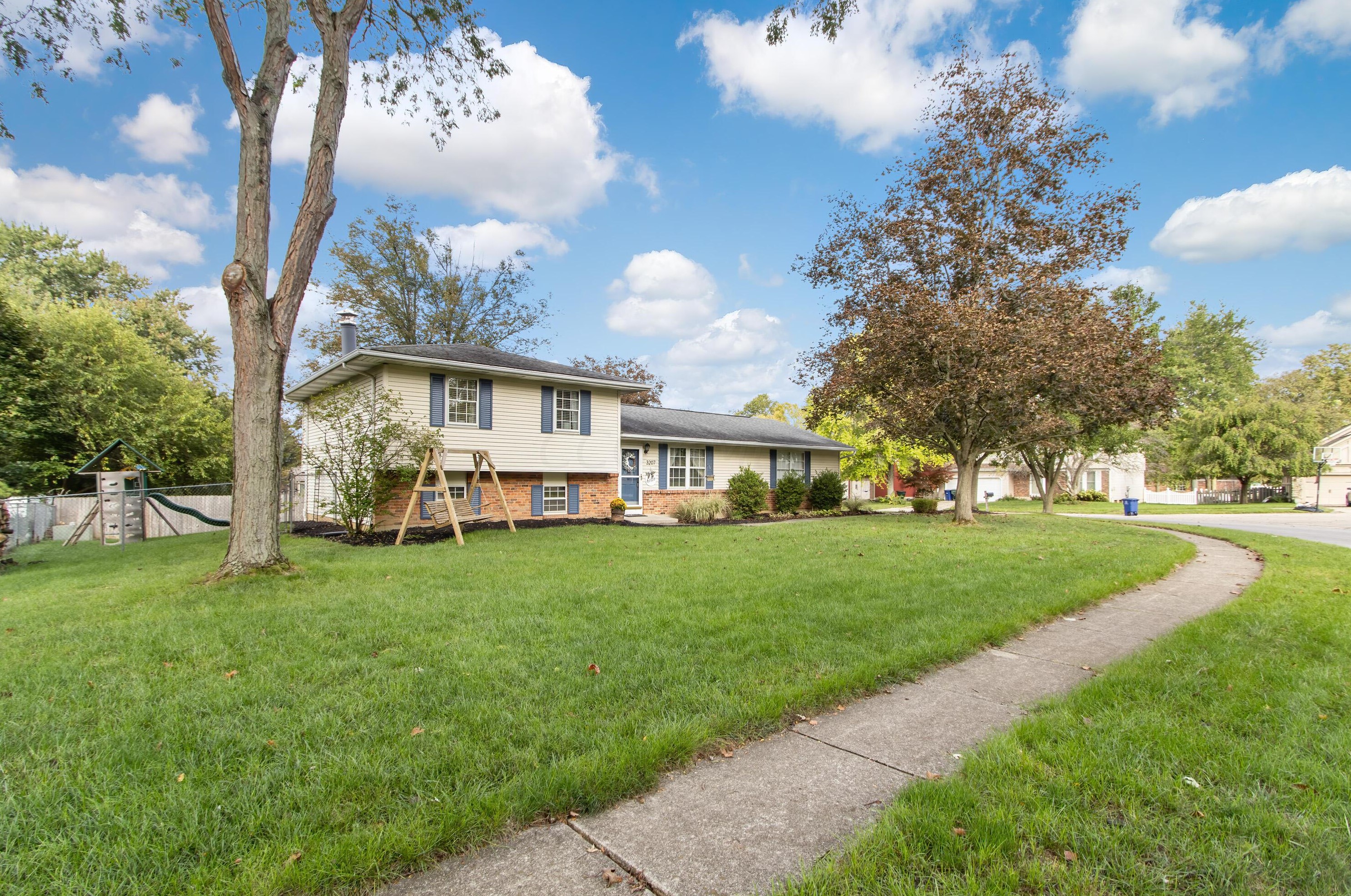 3207 Leesville Way, Dublin, OH 43017-1724