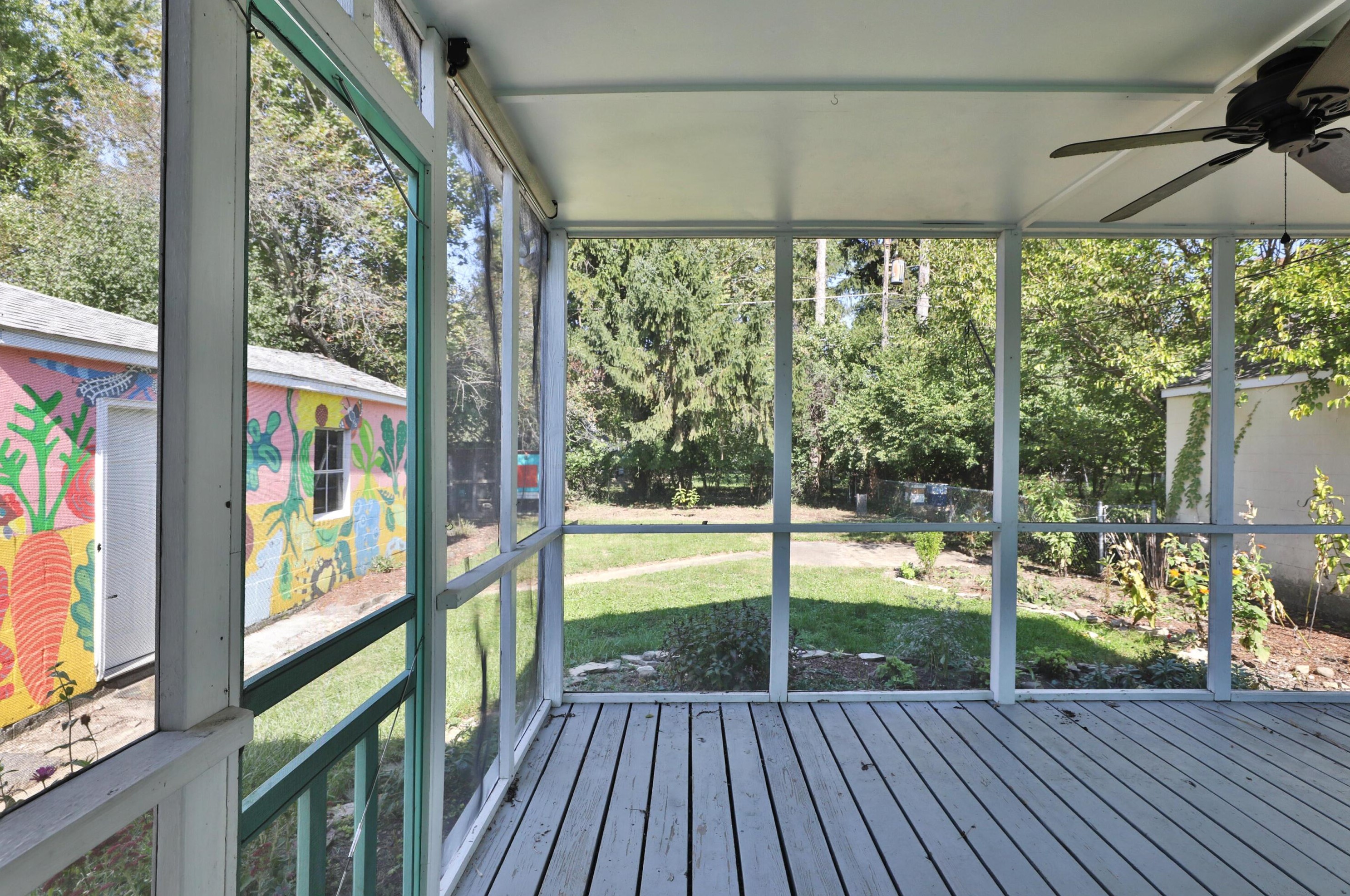 350 Weisheimer Rd, Columbus OH 43214-2150 exterior