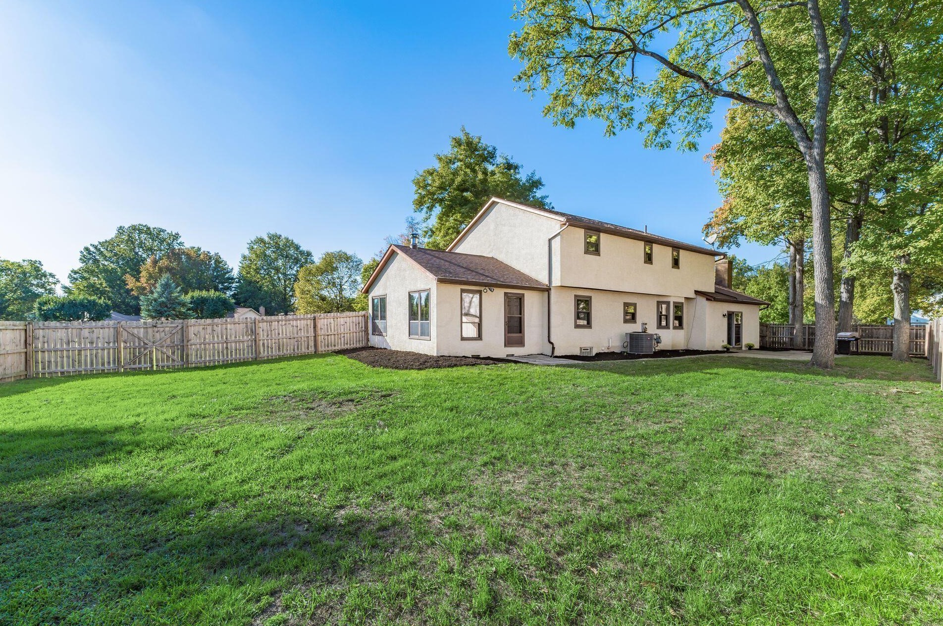 13360 Rustic Dr, Pickerington, OH 43147