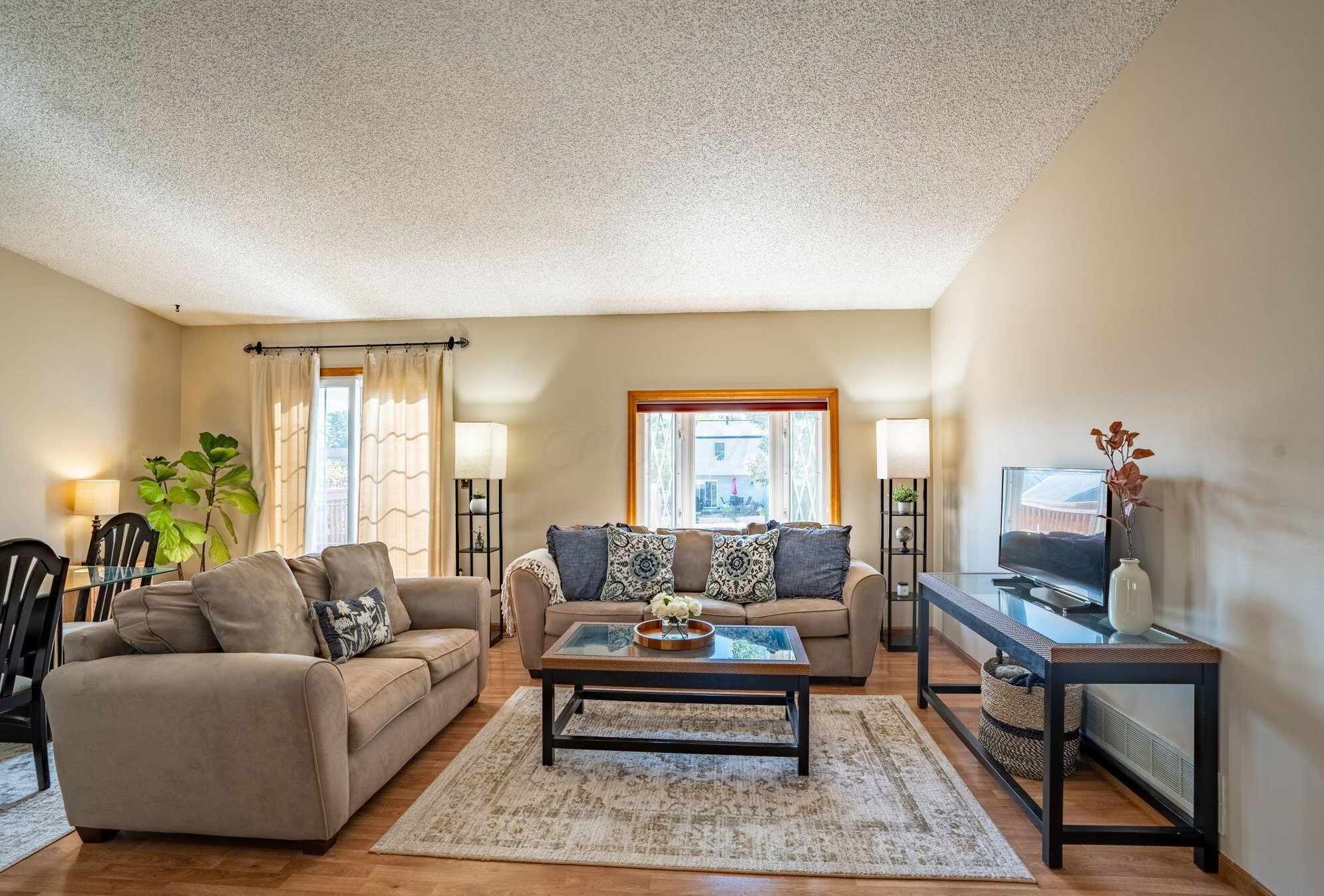 5085 Silver Bow Dr, Hilliard, OH 43026