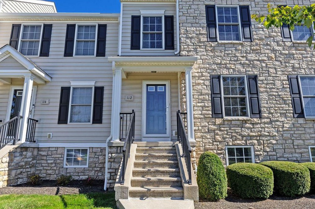 112 Autumn Ridge Dr, Pickerington, OH 43147