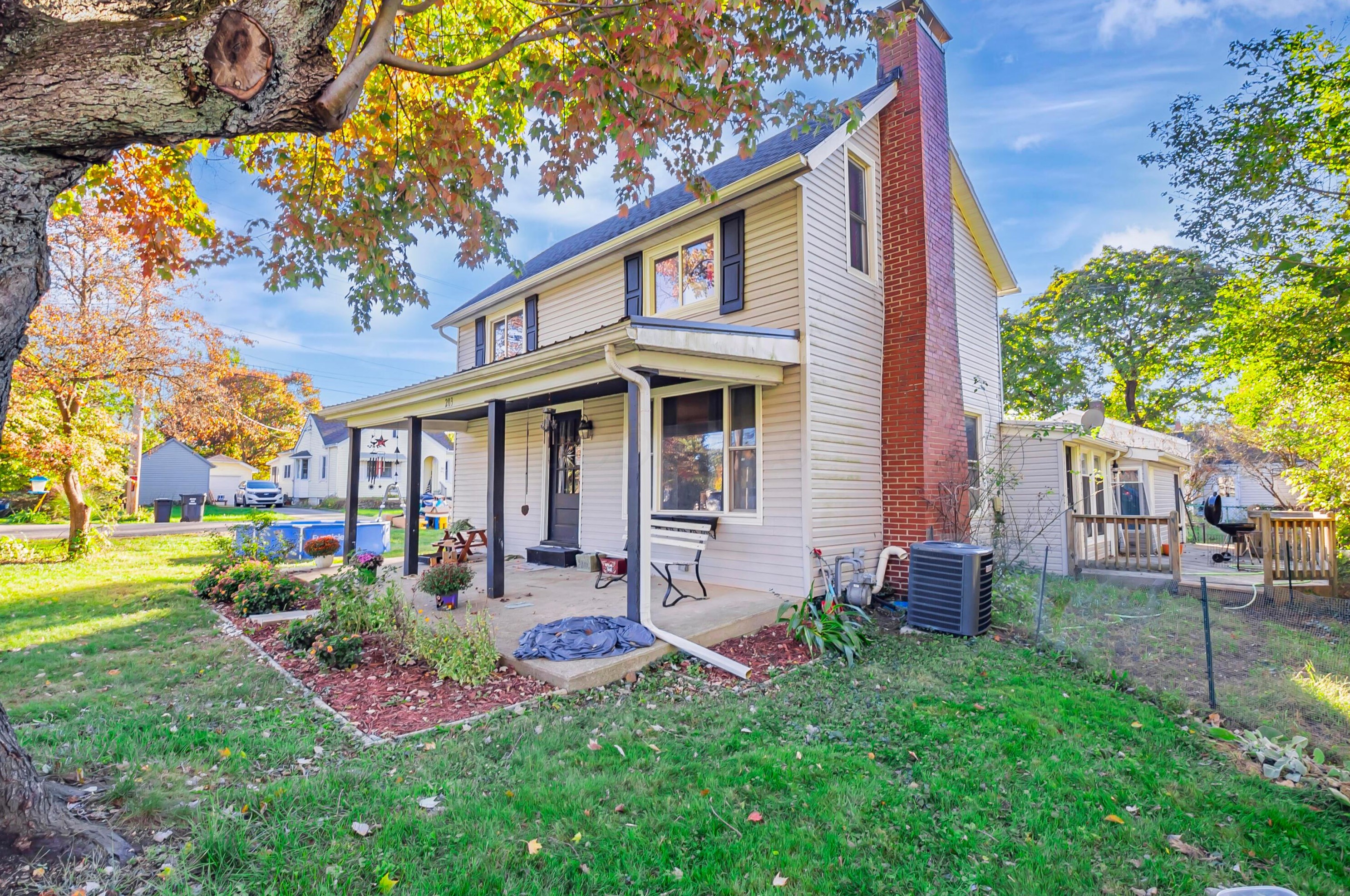 203 Martinsburg Rd, Mount Vernon, OH 43050-4110
