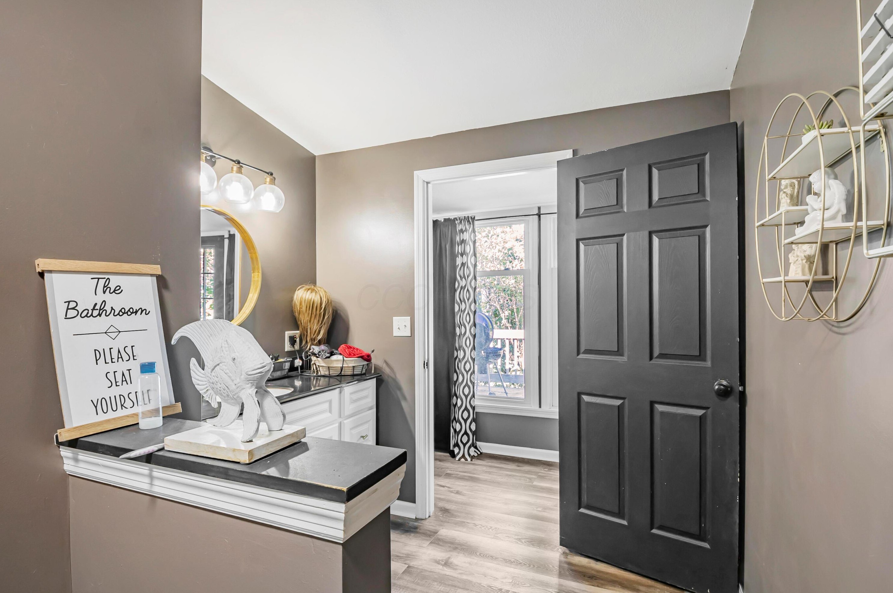 203 Martinsburg Rd, Mount Vernon OH  43050-8520 exterior