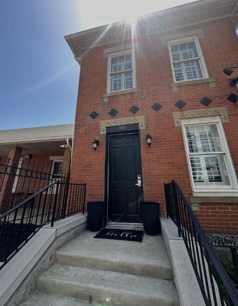 393 Livingston Ave, Columbus, OH 43215-5531