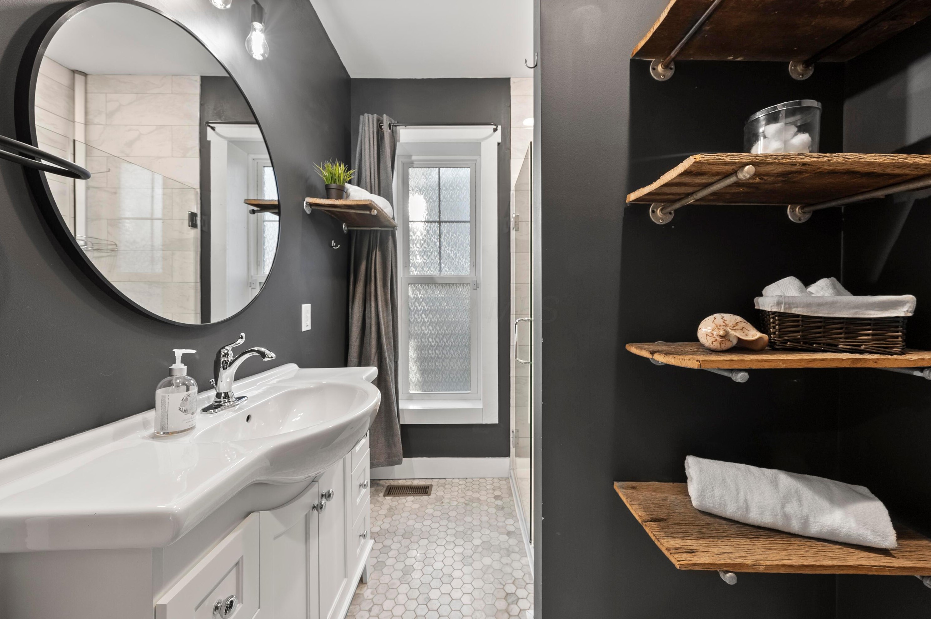 49 North St, Columbus OH 43085-4030 exterior