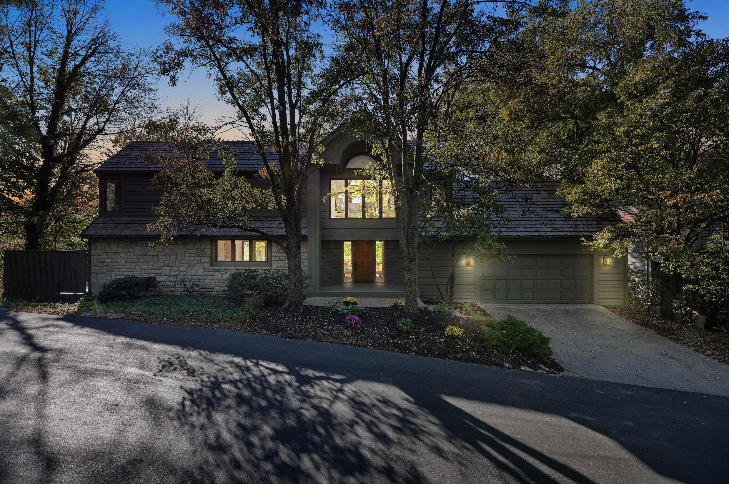 6385 Quarry Ln, Dublin, OH 43017