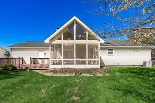 6278 Geyer Dr, Columbus, OH 43228 - Photo 38