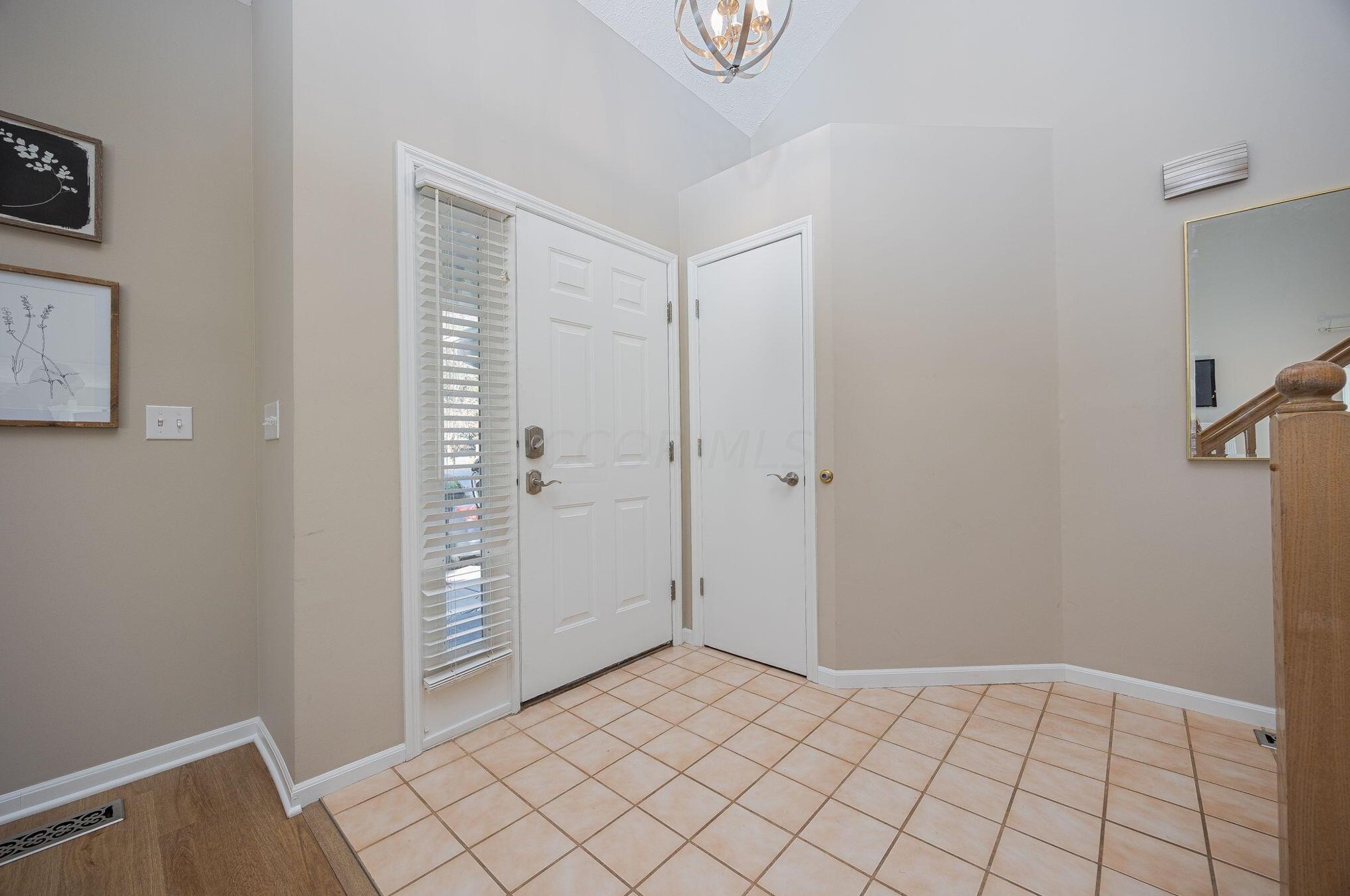 3535 Mark Twain Dr, Hilliard, OH 43026