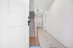 1083 W 3rd Ave, Columbus, OH 43212 - Photo 2