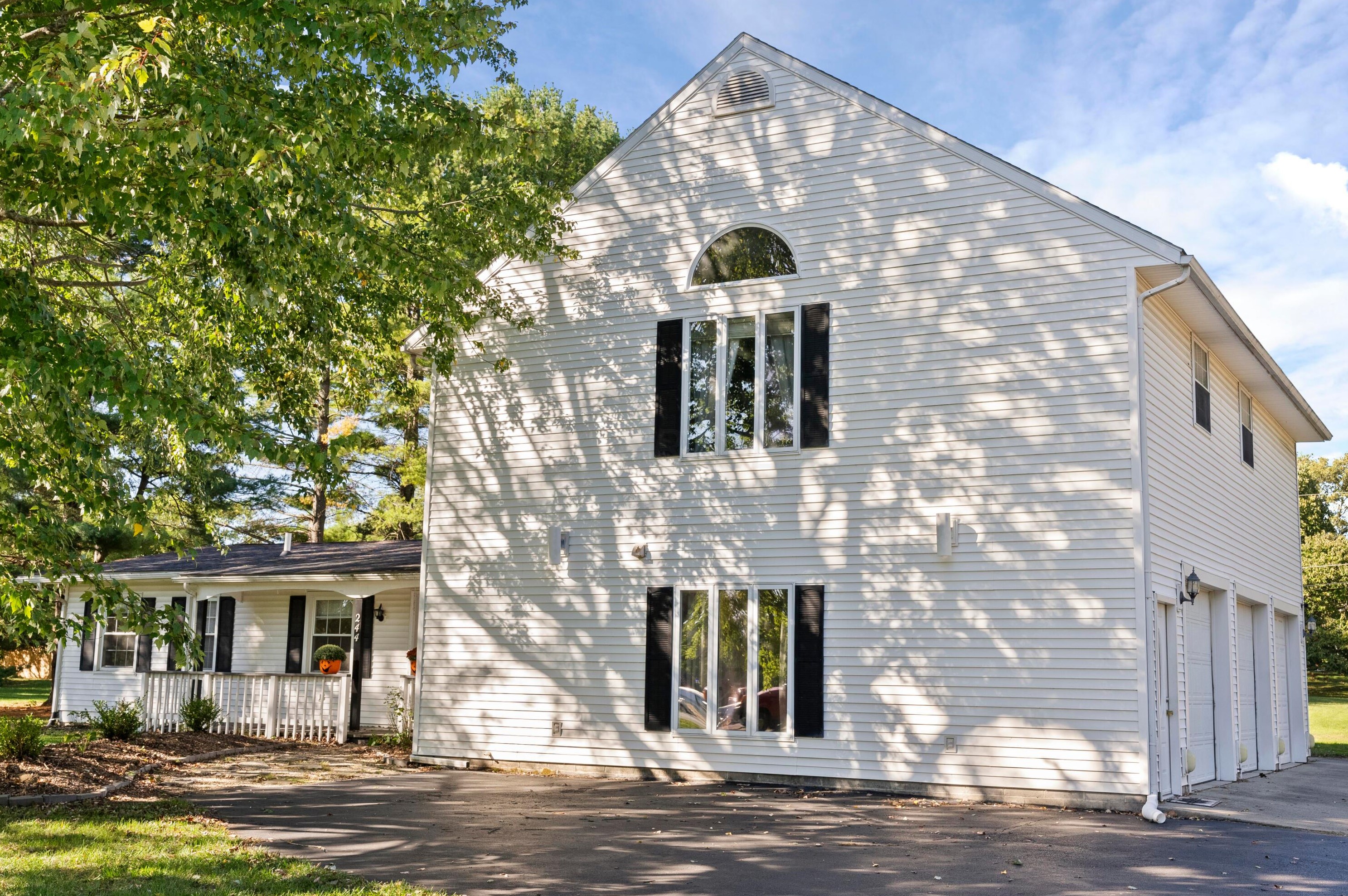 244 Blacks Rd, Pataskala, OH 43062