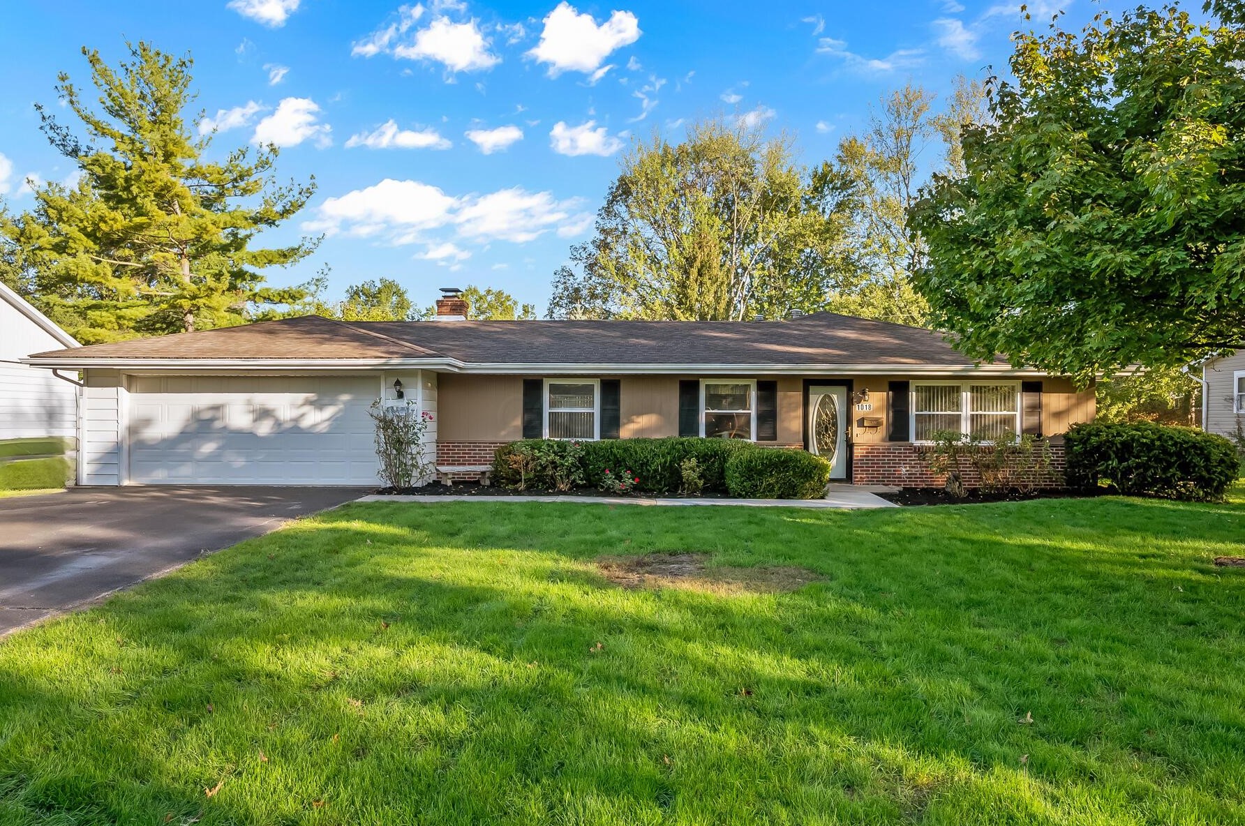 1018 Van Kirk Dr, Marysville, OH 43040-1346