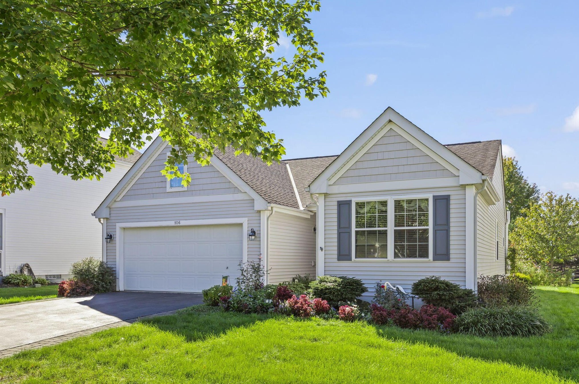 106 White Elm Dr, Delaware, OH 43015