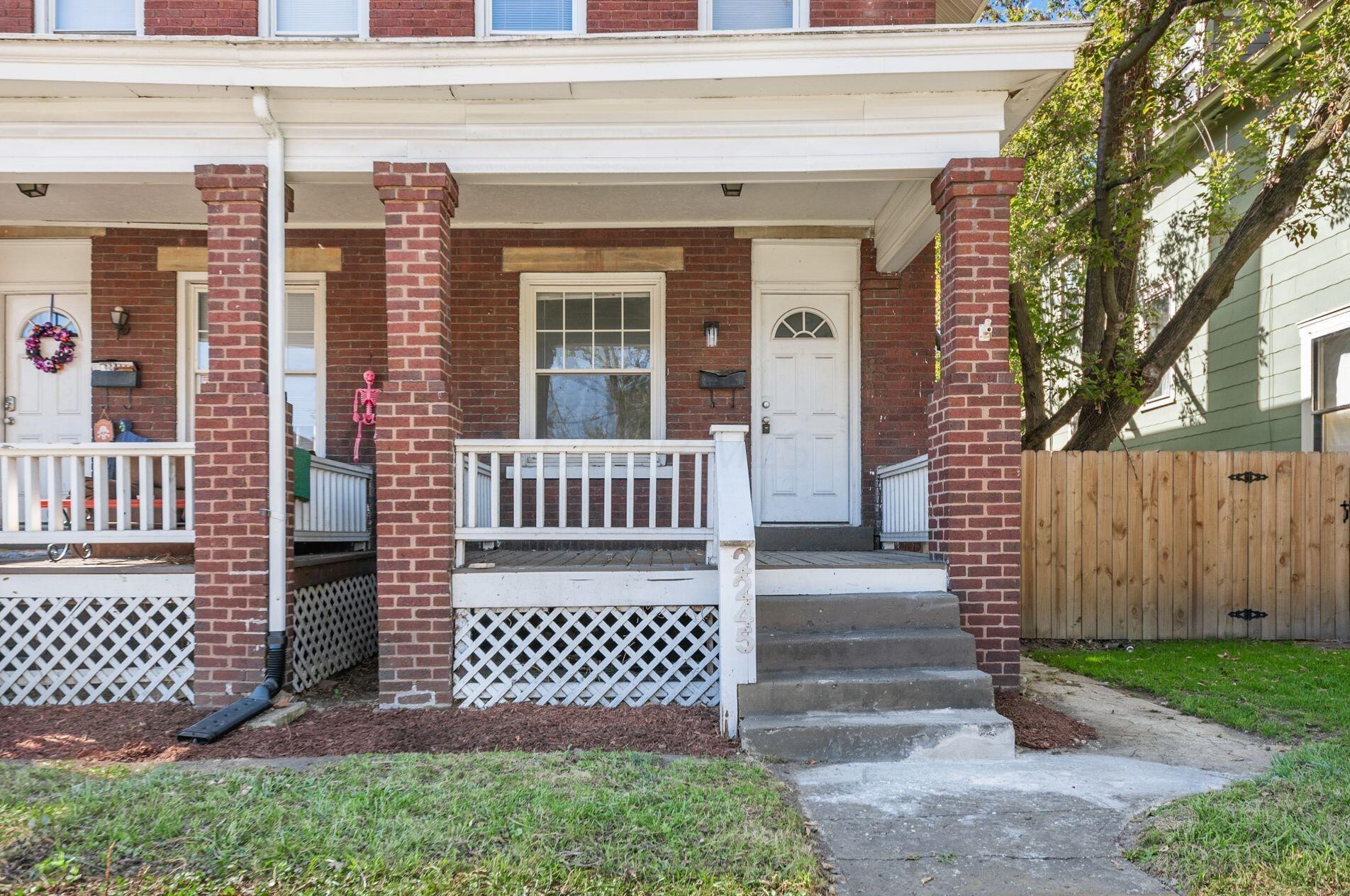 2245 Summit St, Columbus OH  43202-3131 exterior