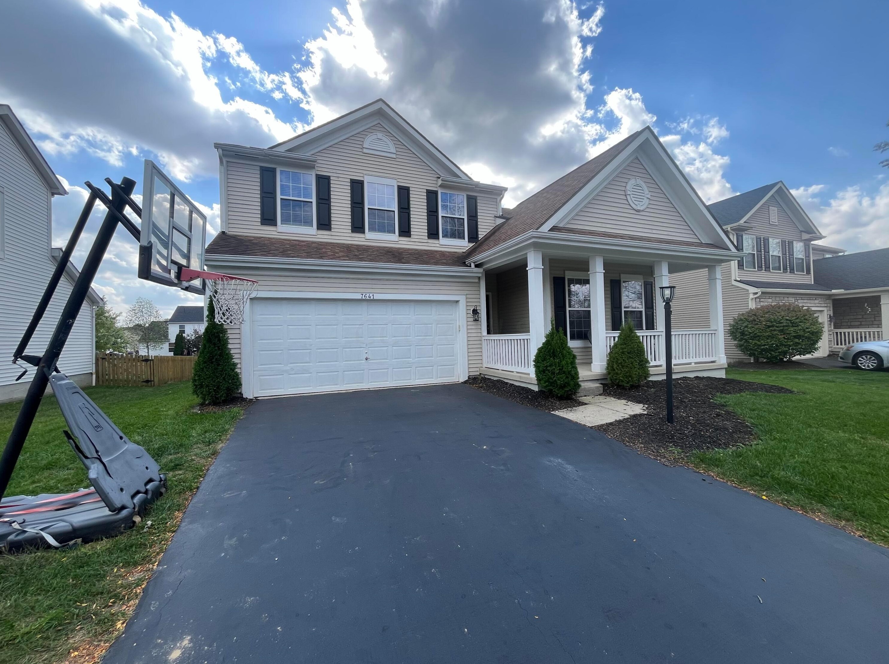 7641 Elgin Trail Dr, Blacklick, OH 43004