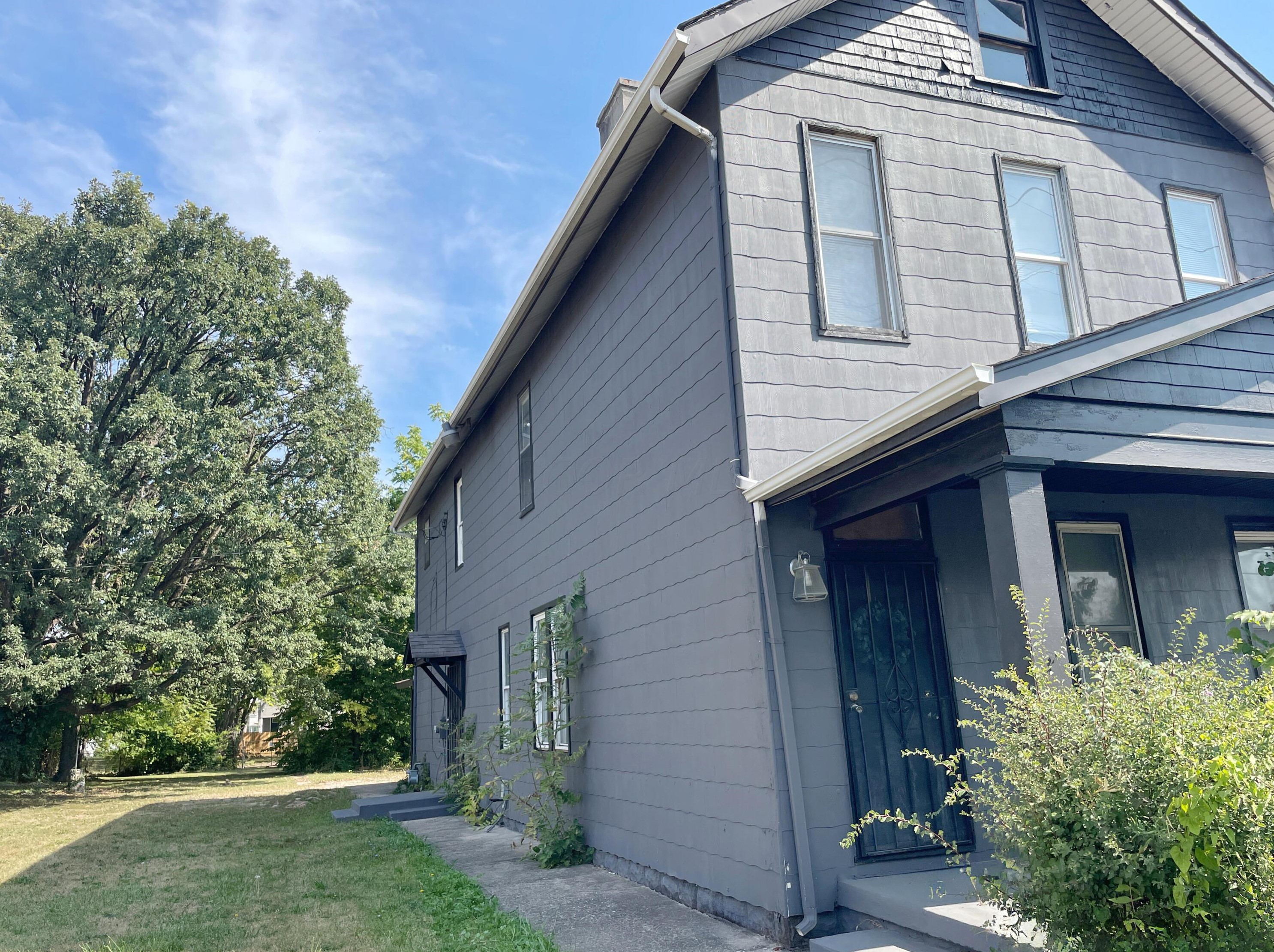 1390 Livingston Ave, Columbus OH 43209-2945 exterior