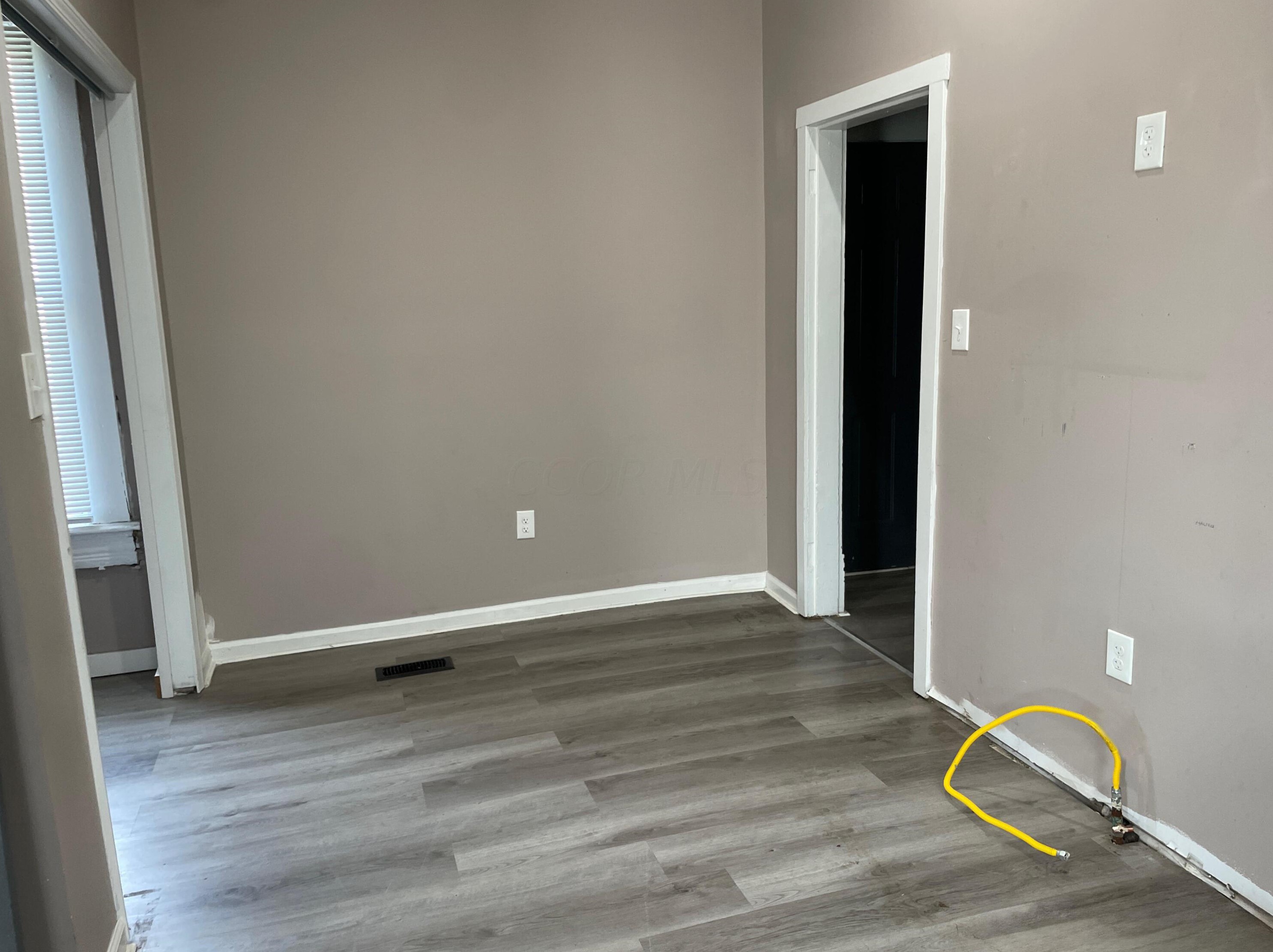 1390 Livingston Ave, Columbus OH 43209-2945 exterior