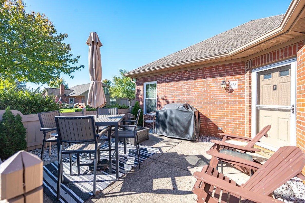 536 Dandy Brush Ln, Columbus, OH 43230-6821