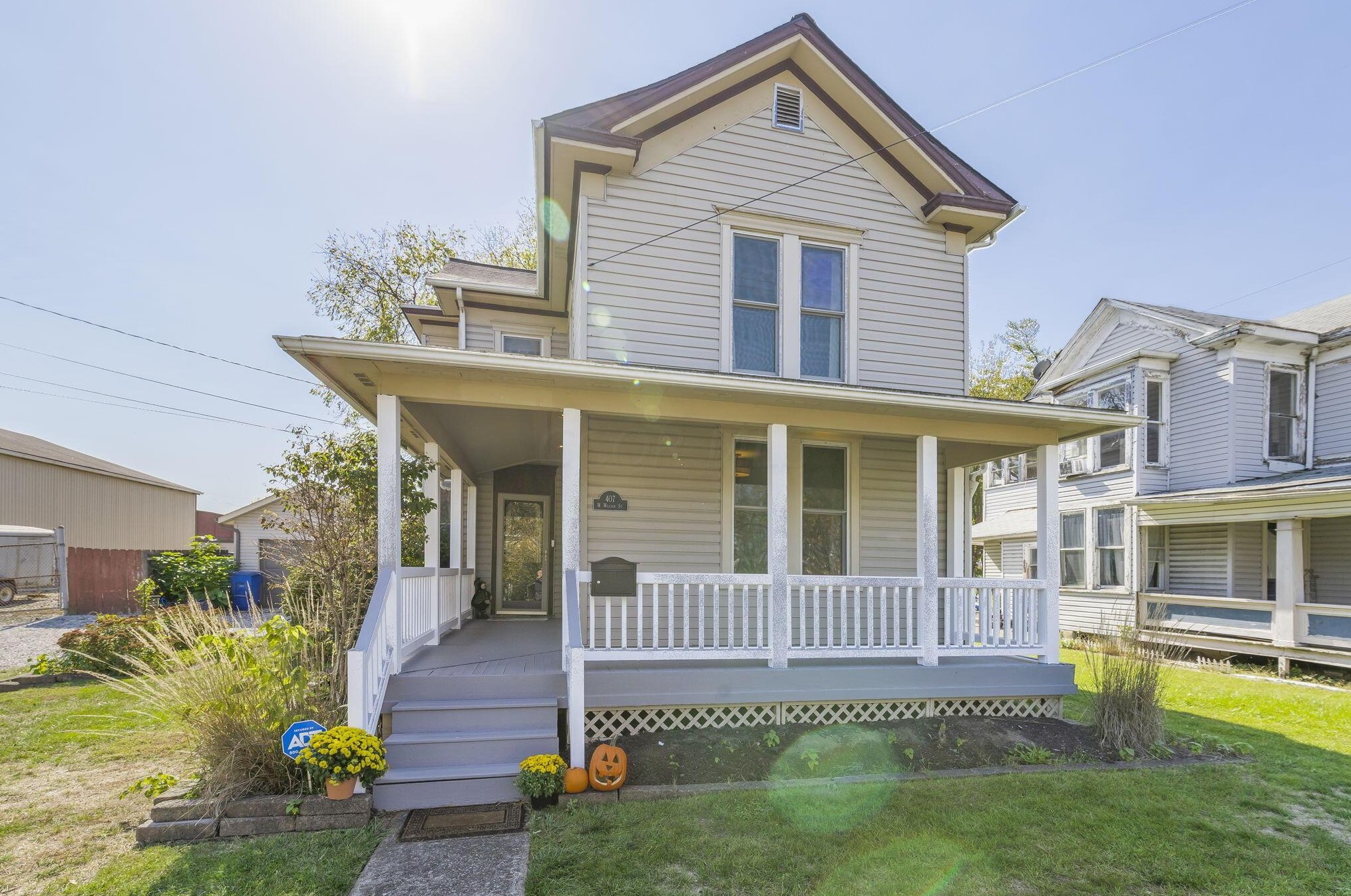 407 W William St, Delaware, OH 43015
