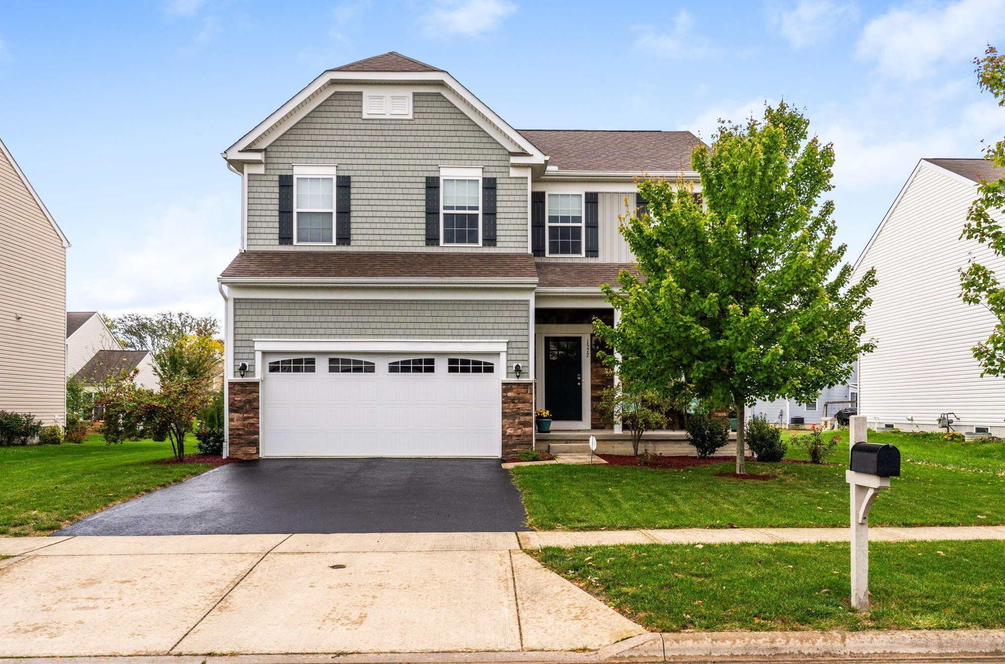 1572 La Costa Dr, Marysville, OH 43040