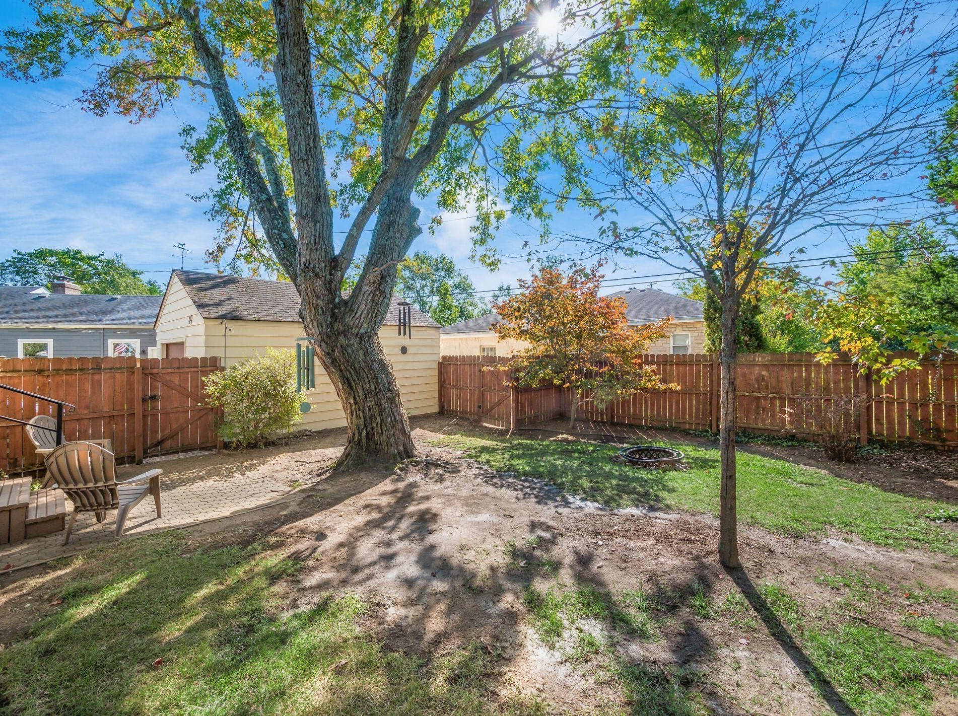 1915 Zollinger Rd, Columbus OH 43221-2914 exterior