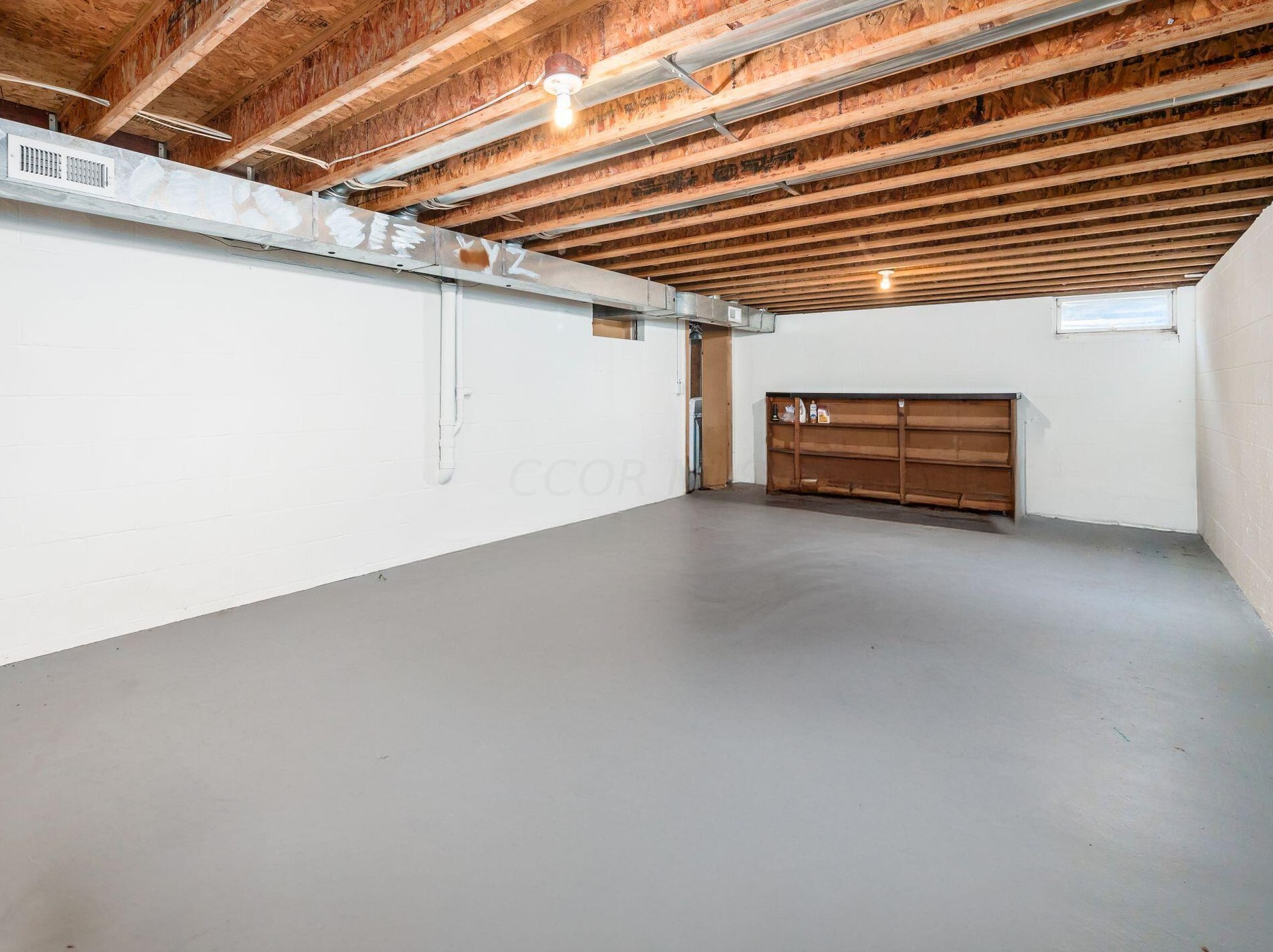 1915 Zollinger Rd, Columbus OH 43221-2914 exterior