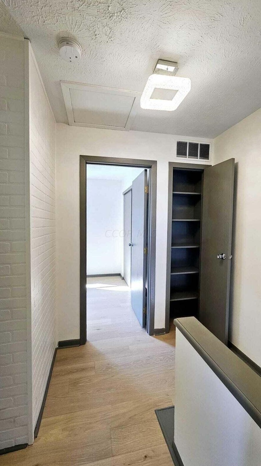 970 Worthington Woods Blvd, Columbus OH  43085-4821 exterior