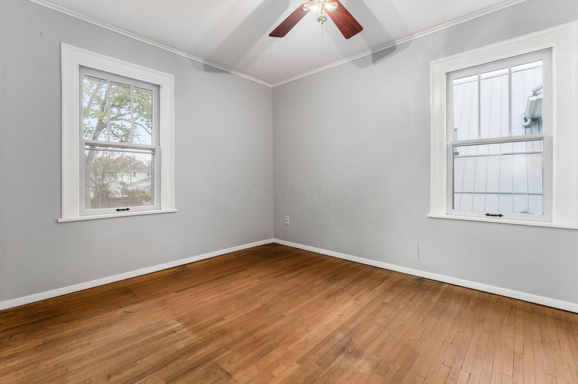 128 Gdn Rd, Columbus OH 43214-2159 exterior