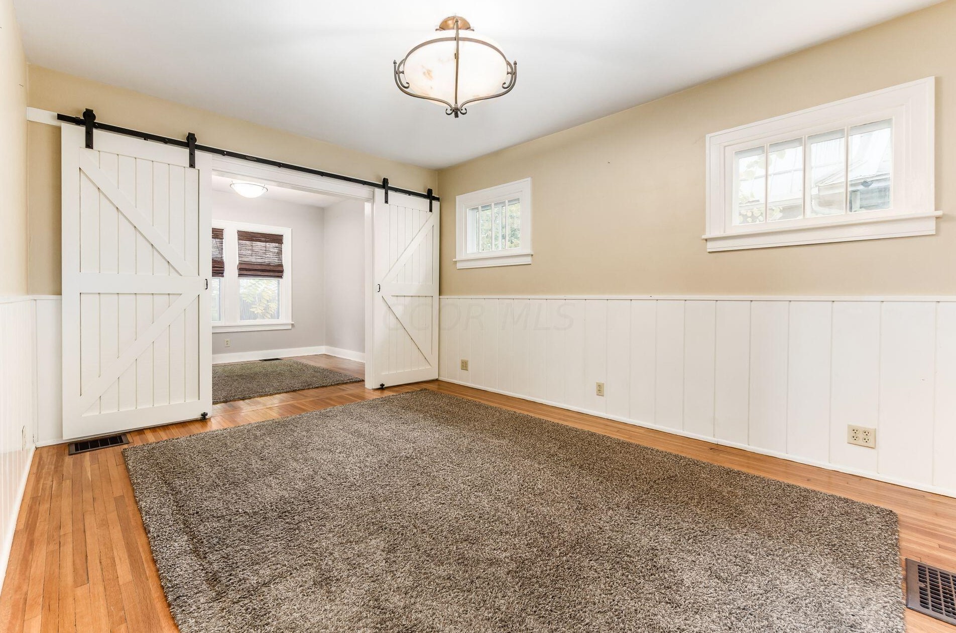 128 Gdn Rd, Columbus OH 43214-2159 exterior