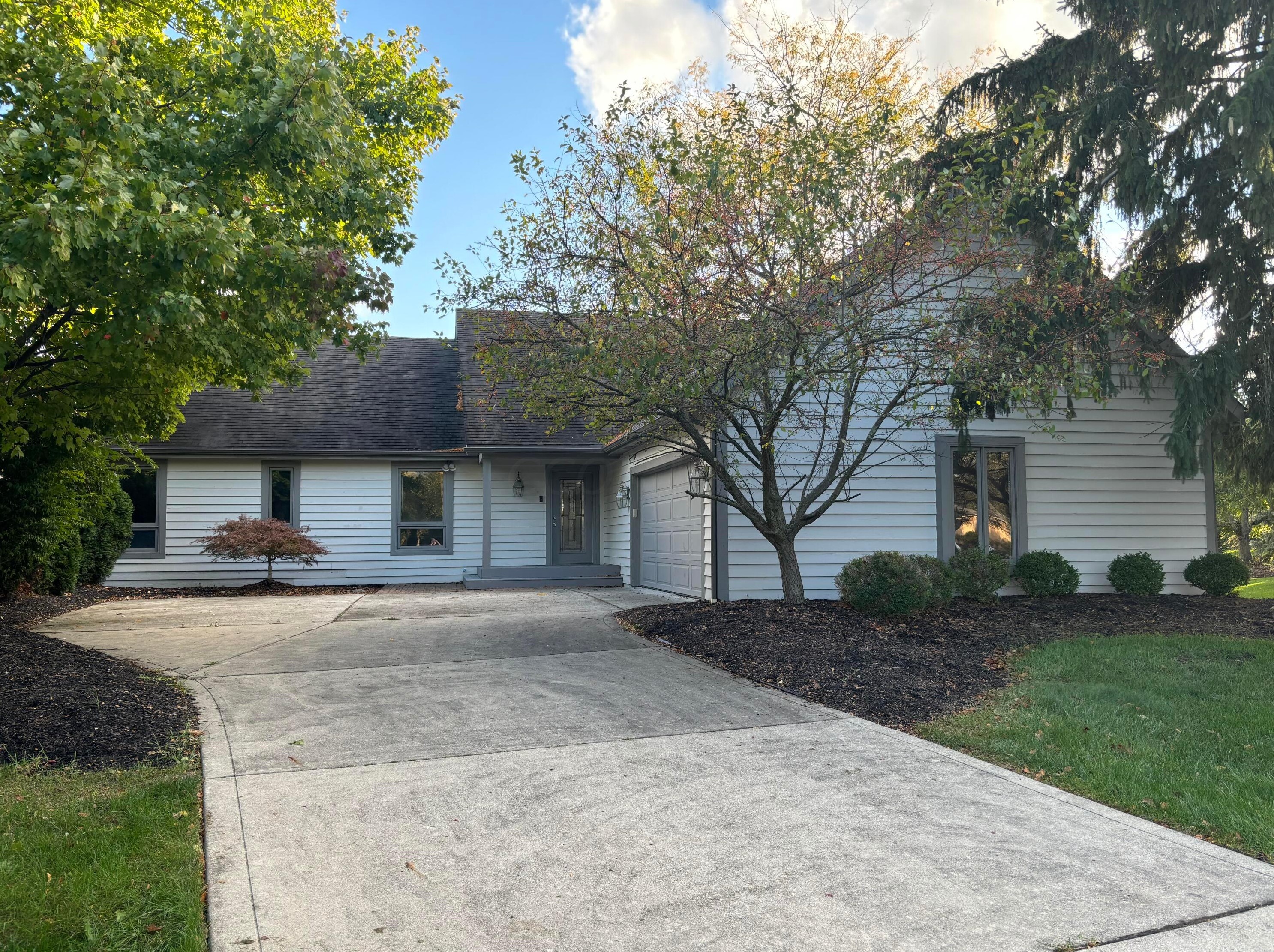 6560 Rothbury Ct, Dublin, OH 43017