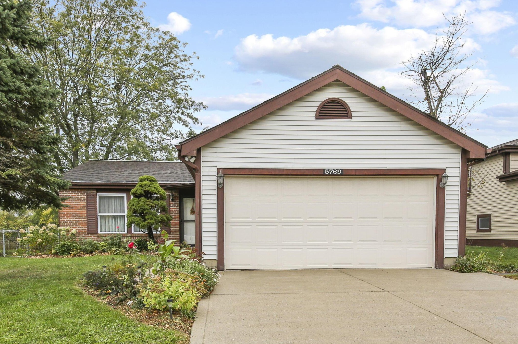 5769 Angie Dr, Hilliard, OH 43026
