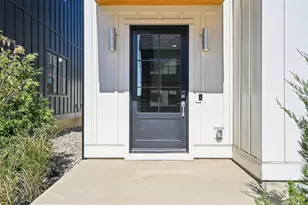 2841 Katmai Dr, Columbus, OH 43228 - Photo 4