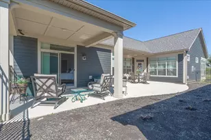 1621 E Waterside Dr, Circleville, OH 43113 - Photo 28