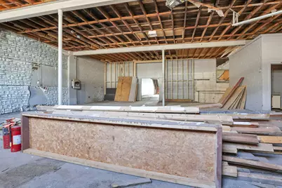 54 E Main Street, Logan, OH 43138 - Photo 32