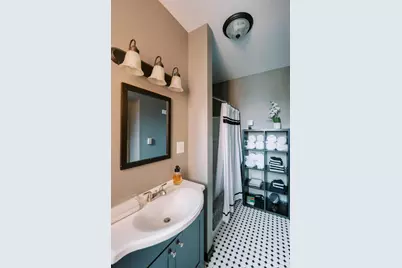 22 E Mound Street, Columbus, OH 43215 - Photo 24