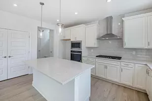 241 Figleaf Ln, Marysville, OH 43040 - Photo 2