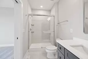 2250 Quarry Trails Dr, Columbus, OH 43228 - Photo 26