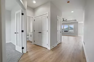 181 Campo St, Delaware, OH 43015 - Photo 2