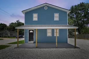 705 Clinton St, Circleville, OH 43113 - Photo 1