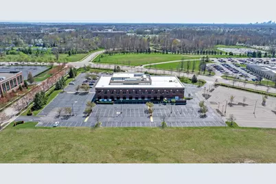 3400 Morse Crossing, Columbus, OH 43219 - Photo 4