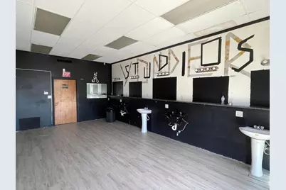 4994 Lindora Drive, Columbus, OH 43232 - Photo 2