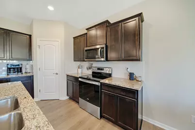 268 Mannaseh Drive W, Granville, OH 43023 - Photo 8