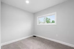 3147 Grasmere Ave, Columbus, OH 43224 - Photo 16