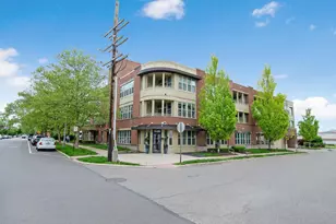 431 W 1st Ave, Columbus, OH 43201 - Photo 1