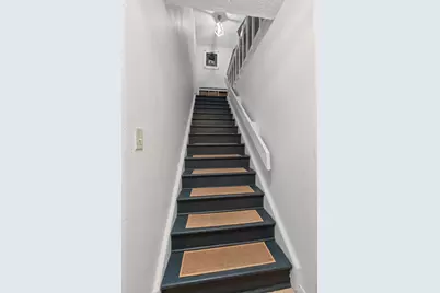 2424 Ravenel Drive, Columbus, OH 43209 - Photo 6