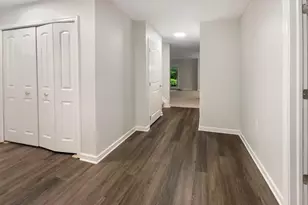 642 Ridenour Rd, Columbus, OH 43230 - Photo 10