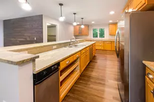 642 Ridenour Rd, Columbus, OH 43230 - Photo 14