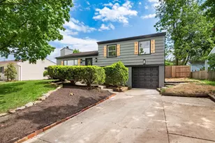 6737 Rocky Den Rd, Reynoldsburg, OH 43068 - Photo 2