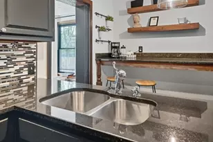 606 S 9th St, Columbus, OH 43206 - Photo 8