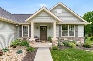 224 Blue Bird Dr, Butler, OH 44822 - Photo 4